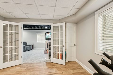 Tiny photo for 14101 W Rodmell Court, Libertyville, IL 60048 (MLS # 12608596)