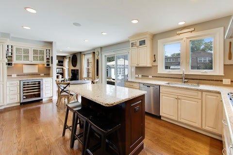 Tiny photo for 3331 Maple Leaf Drive, Glenview, IL 60026 (MLS # 12740261)