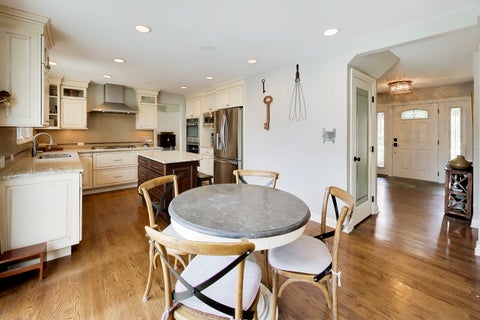 Tiny photo for 3331 Maple Leaf Drive, Glenview, IL 60026 (MLS # 12740261)