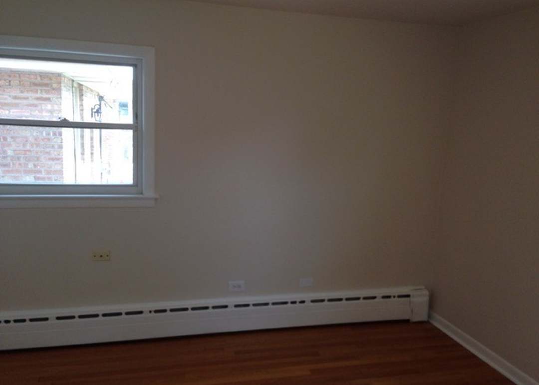 2935 W 100th Place
