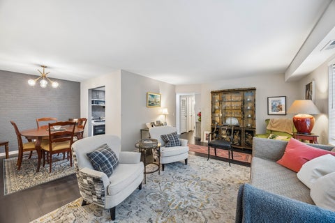 Tiny photo for 75 6TH Avenue #108, La Grange, IL 60525 (MLS # 12771421)