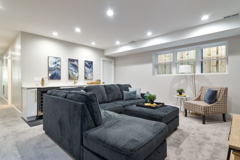 Tiny photo for 4602 N Springfield Avenue, Chicago, IL 60625 (MLS # 12489460)