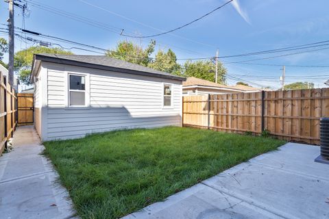 Tiny photo for 4602 N Springfield Avenue, Chicago, IL 60625 (MLS # 12489460)