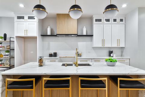 Tiny photo for 4602 N Springfield Avenue, Chicago, IL 60625 (MLS # 12489460)