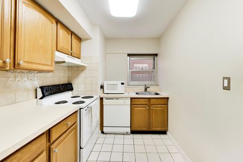 Tiny photo for 4980 N Marine Drive #831, Chicago, IL 60640 (MLS # 12602269)