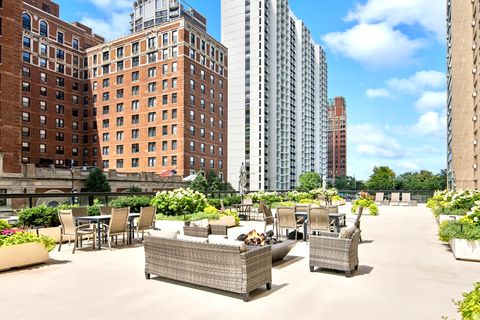 Tiny photo for 3180 N Lake Shore Drive #2H, Chicago, IL 60657 (MLS # 12626132)