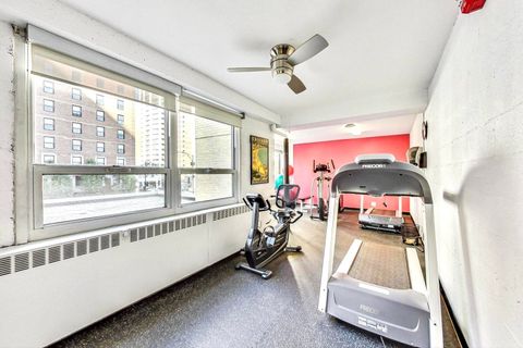 Tiny photo for 3180 N Lake Shore Drive #2H, Chicago, IL 60657 (MLS # 12626132)