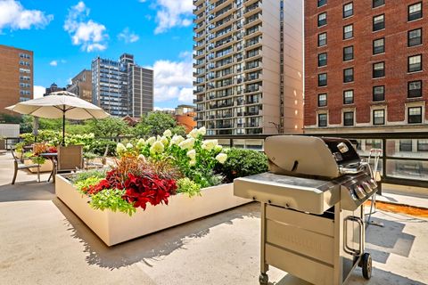 Tiny photo for 3180 N Lake Shore Drive #2H, Chicago, IL 60657 (MLS # 12626132)
