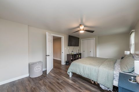 Tiny photo for 3011 Emmaus Avenue, Zion, IL 60099 (MLS # 12508743)