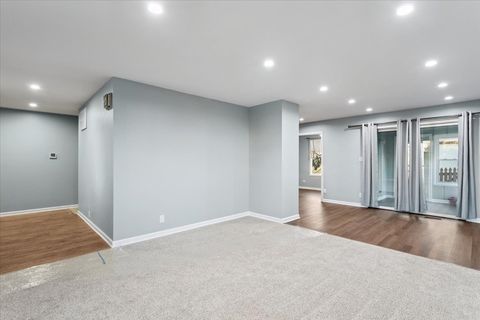 Tiny photo for 809 Oakton Avenue, Romeoville, IL 60446 (MLS # 12515508)