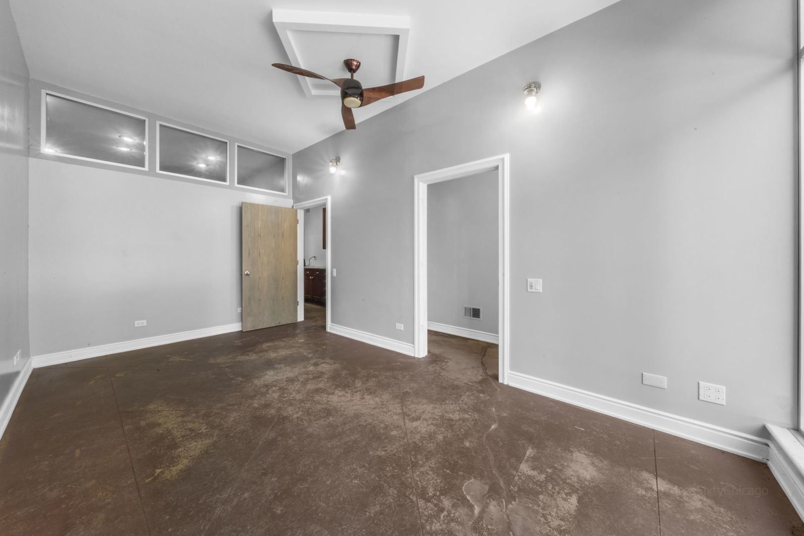2708 N Ashland Avenue 1