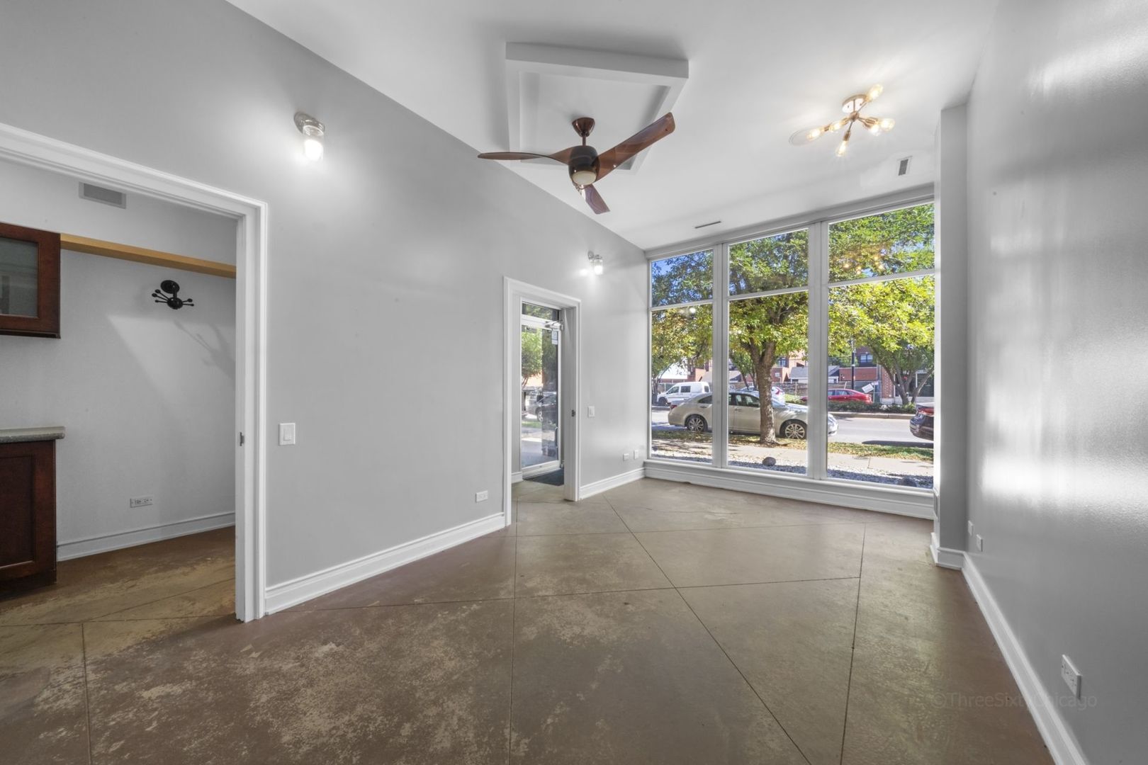 2708 N Ashland Avenue 1