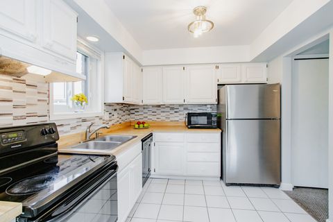 Tiny photo for 1215 Chalet Road #101, Naperville, IL 60563 (MLS # 12476581)