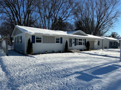 Photo of 514 Garden Drive, Belvidere, IL 61008 (MLS # 12540613)