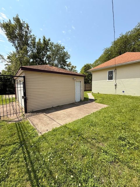 Tiny photo for 11949 S YALE Avenue, Chicago, IL 60628 (MLS # 12420740)