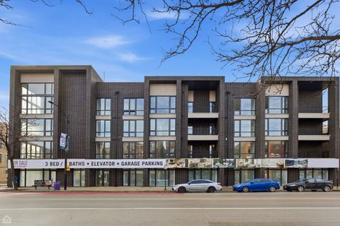 Tiny photo for 754 N Bishop Street #302, Chicago, IL 60642 (MLS # 12597982)