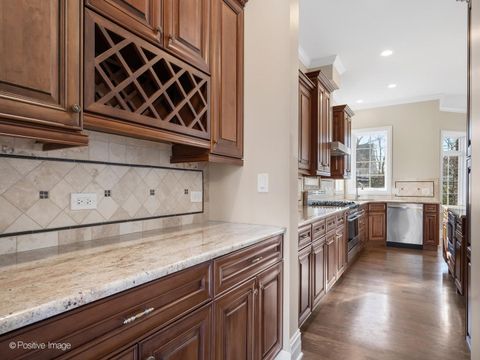 Tiny photo for 212 Holmes Avenue, Clarendon Hills, IL 60514 (MLS # 12426743)