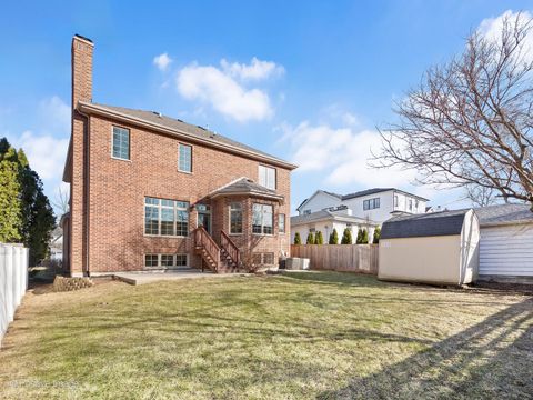 Tiny photo for 212 Holmes Avenue, Clarendon Hills, IL 60514 (MLS # 12426743)