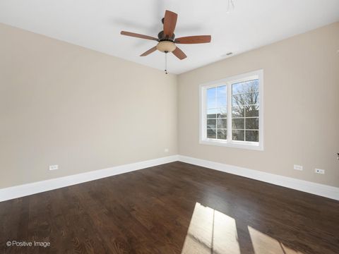 Tiny photo for 212 Holmes Avenue, Clarendon Hills, IL 60514 (MLS # 12426743)