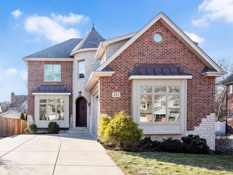 Tiny photo for 212 Holmes Avenue, Clarendon Hills, IL 60514 (MLS # 12426743)