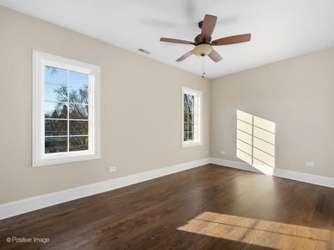 Tiny photo for 212 Holmes Avenue, Clarendon Hills, IL 60514 (MLS # 12426743)