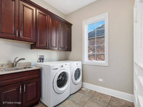 Tiny photo for 212 Holmes Avenue, Clarendon Hills, IL 60514 (MLS # 12426743)