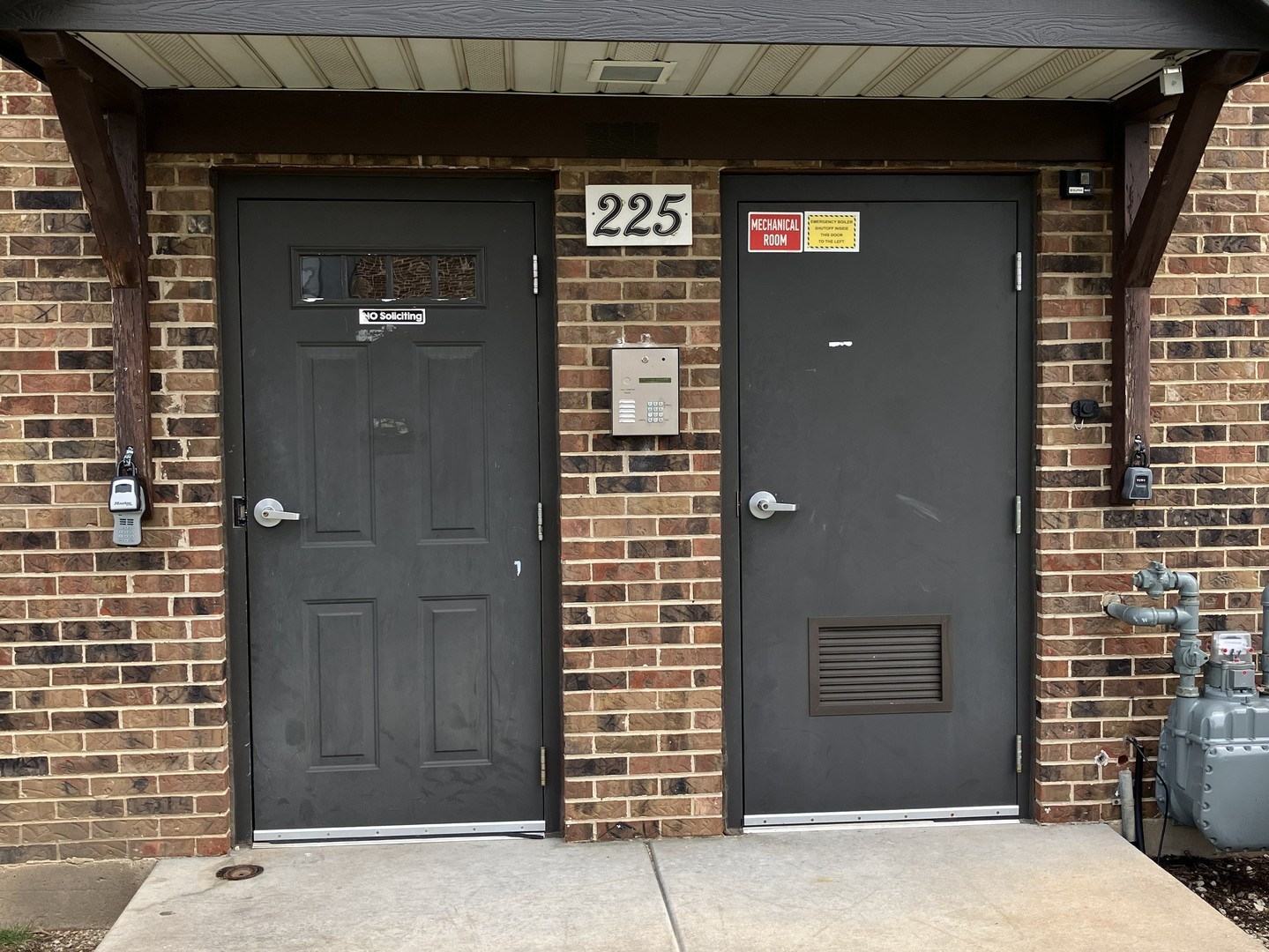 225 Gregory Street 10