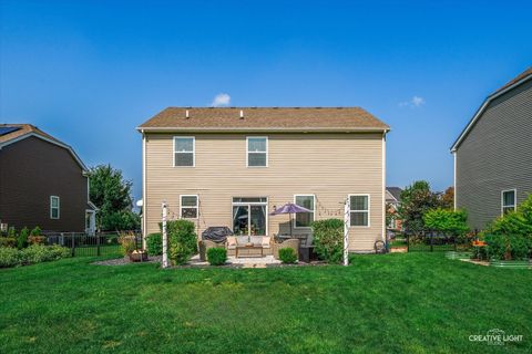 Tiny photo for 47 Windstone Drive, North Aurora, IL 60542 (MLS # 12624301)