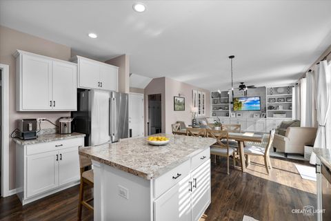 Tiny photo for 47 Windstone Drive, North Aurora, IL 60542 (MLS # 12624301)