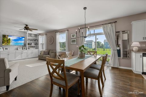 Tiny photo for 47 Windstone Drive, North Aurora, IL 60542 (MLS # 12624301)