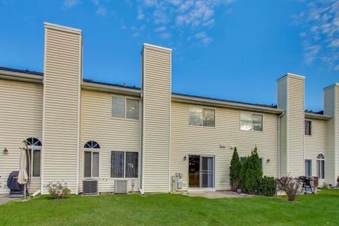 Tiny photo for 106 BRITTANY Drive, Streamwood, IL 60107 (MLS # 12497796)