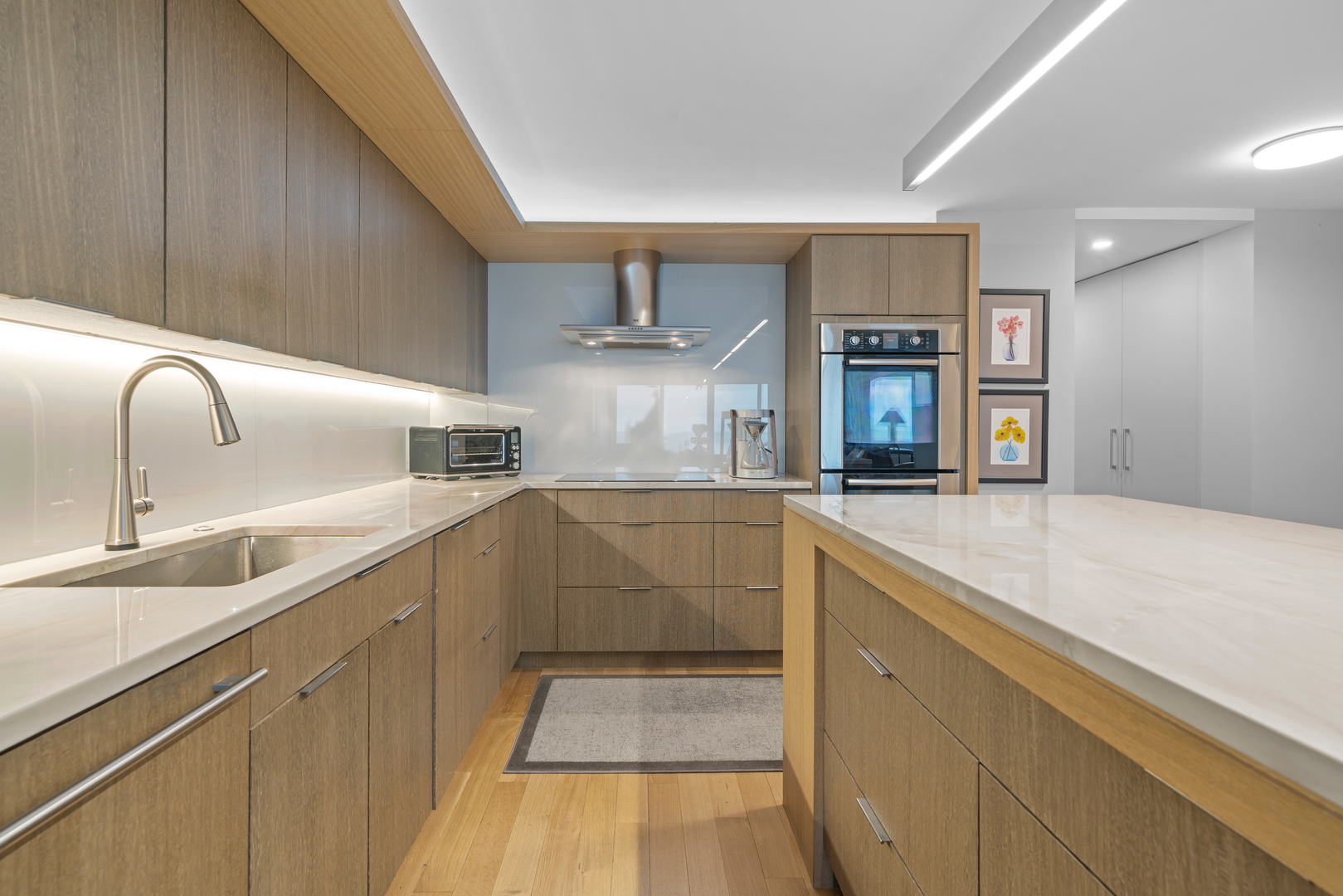 1440 N LAKE SHORE Drive 10EG