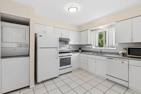 Tiny photo for 140 Green Bay Road #2, Glencoe, IL 60022 (MLS # 12715751)
