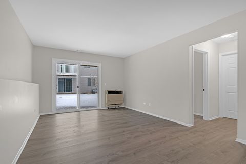 Tiny photo for 86 Silver Tree Circle, Cary, IL 60013 (MLS # 12561361)