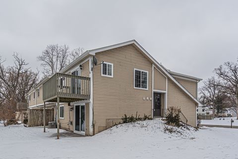 Tiny photo for 86 Silver Tree Circle, Cary, IL 60013 (MLS # 12561361)