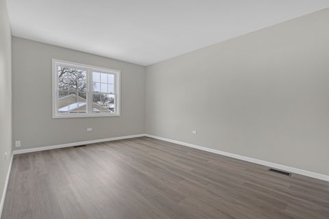 Tiny photo for 86 Silver Tree Circle, Cary, IL 60013 (MLS # 12561361)