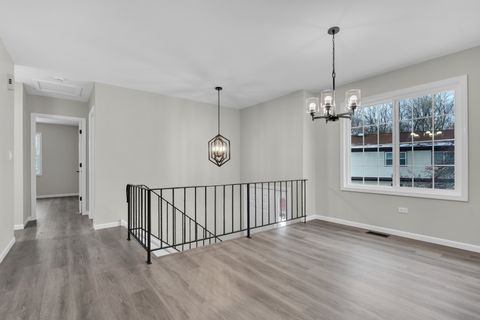 Tiny photo for 86 Silver Tree Circle, Cary, IL 60013 (MLS # 12561361)