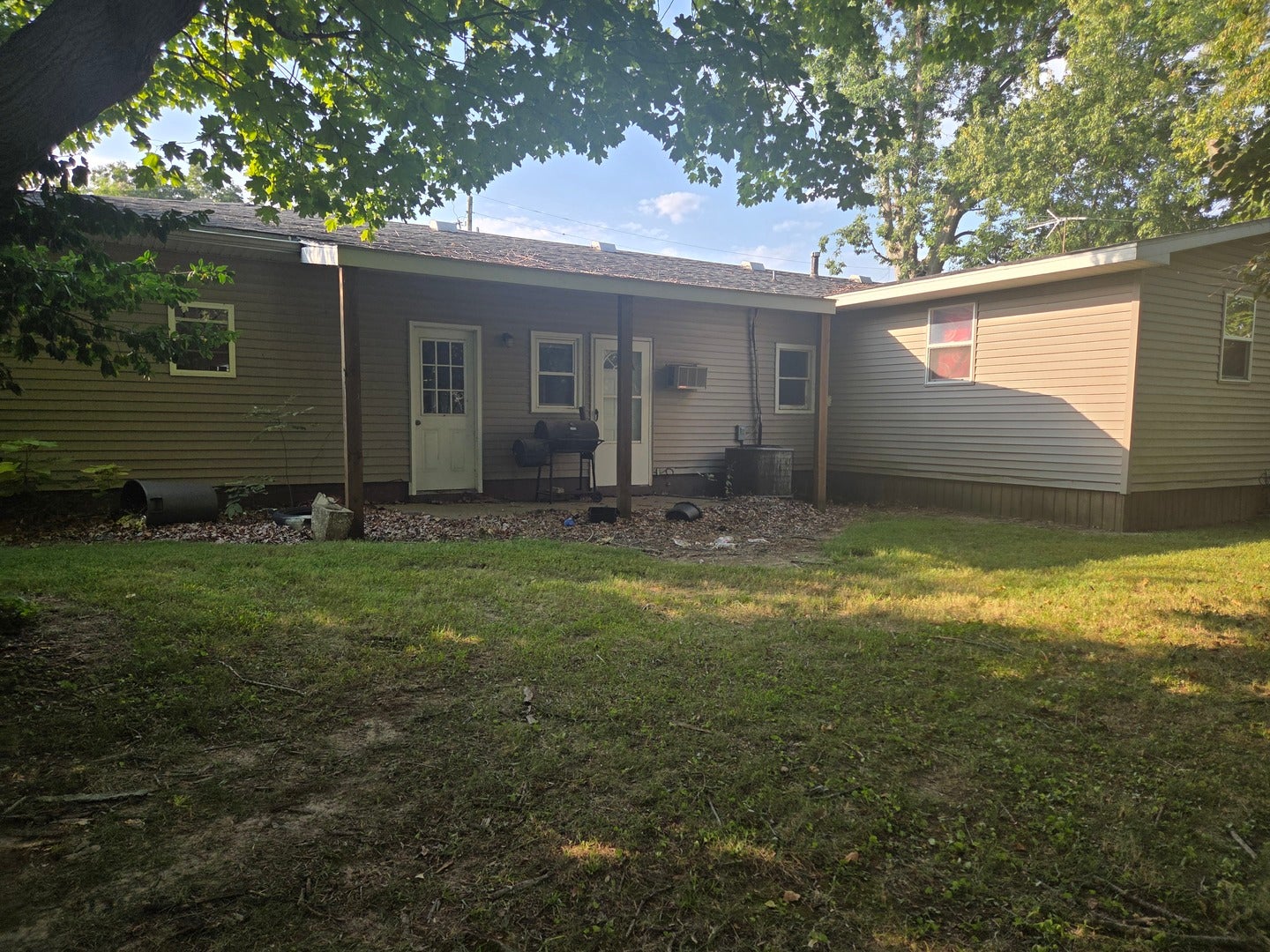 201 E 2nd Street
