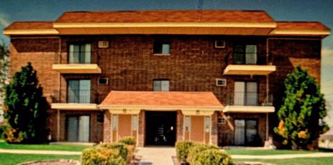 943 N ROHLWING Road 101H Addison IL 60101