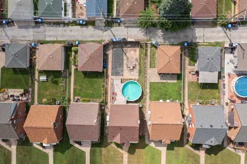 Tiny photo for 11342 S Avenue J, Chicago, IL 60617 (MLS # 12501367)