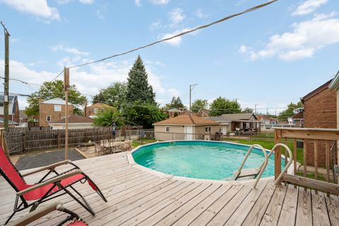 Tiny photo for 11342 S Avenue J, Chicago, IL 60617 (MLS # 12501367)