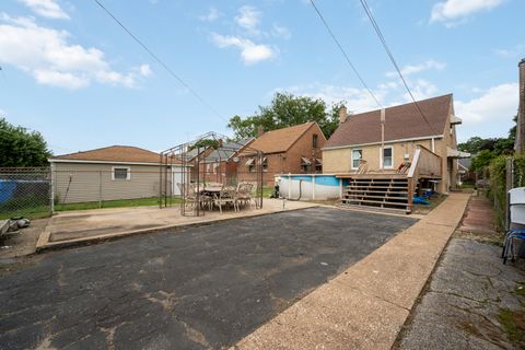 Tiny photo for 11342 S Avenue J, Chicago, IL 60617 (MLS # 12501367)