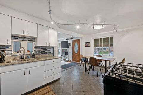 Tiny photo for 11342 S Avenue J, Chicago, IL 60617 (MLS # 12501367)