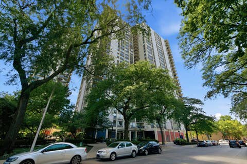 Photo of 1360 N Sandburg Terrace #2104C, Chicago, IL 60610 (MLS # 12725009)