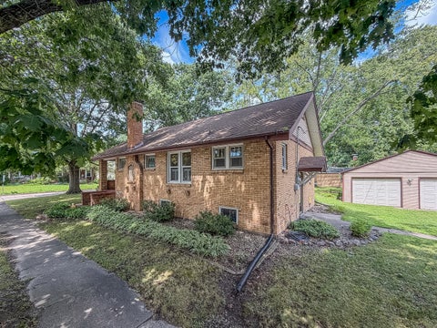 Tiny photo for 918 W Washington Street, Champaign, IL 61821 (MLS # 12719903)