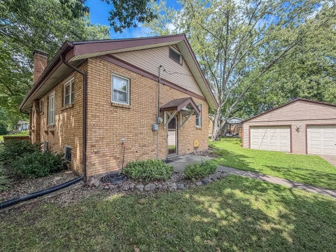 Tiny photo for 918 W Washington Street, Champaign, IL 61821 (MLS # 12719903)