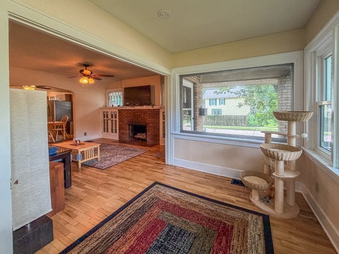 Tiny photo for 918 W Washington Street, Champaign, IL 61821 (MLS # 12719903)