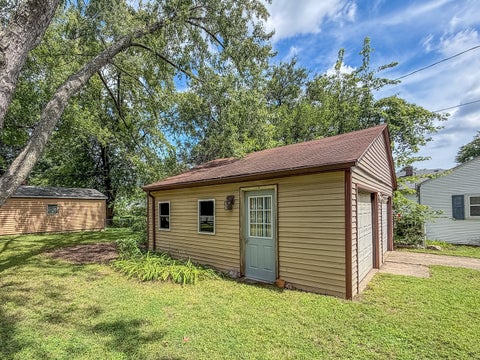 Tiny photo for 918 W Washington Street, Champaign, IL 61821 (MLS # 12719903)