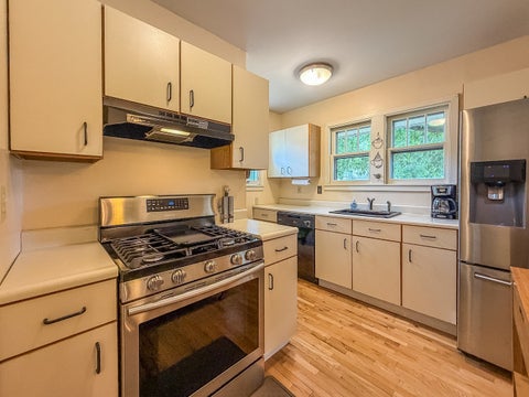 Tiny photo for 918 W Washington Street, Champaign, IL 61821 (MLS # 12719903)