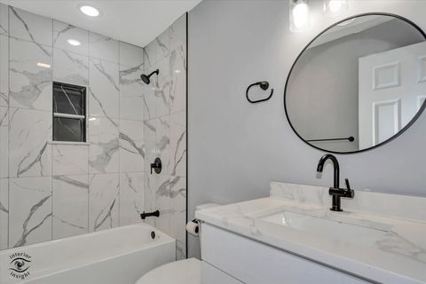 Tiny photo for 702 S Lincoln Avenue, Kankakee, IL 60901 (MLS # 12563881)